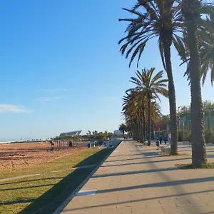 Duplex / Beach 3min/ Bcn Center 10min/tren 2min Apartamento